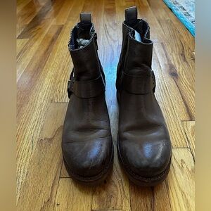 Women’s gray Frye boots size 8